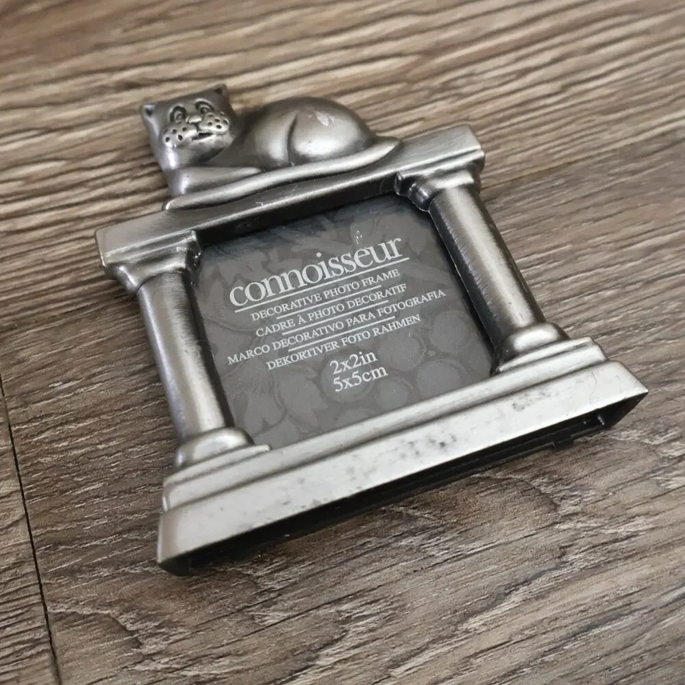 Vintage Connoisseur Silver Cat Kitty Pet Silver Tone Mini Photo Frame Decor 2x2